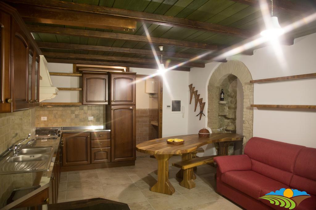 Albergo Diffuso - Il Poggetto Tra Urbino & San Marino Номер фото