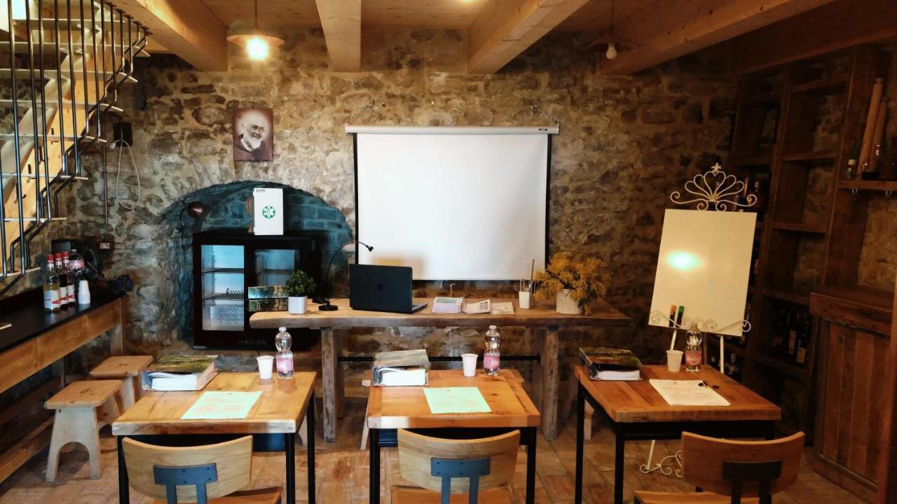 Albergo Diffuso - Il Poggetto Tra Urbino & San Marino Экстерьер фото